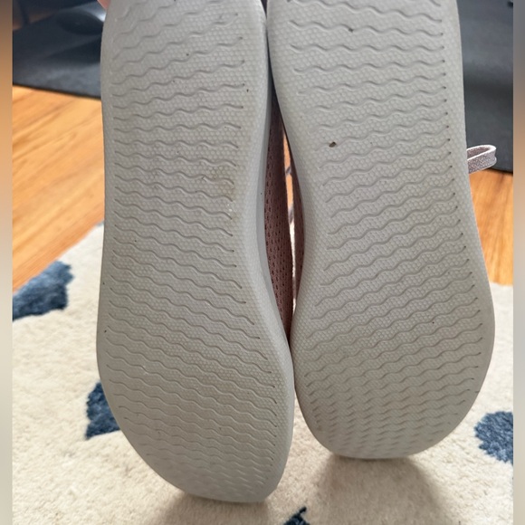 Allbirds Women's Light Pink Tree Skipper shoes size 9 - Picture 3 of 5